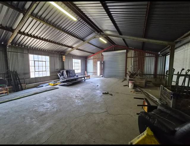 265M² WAREHOUSE TO LET IN WADEVILLE